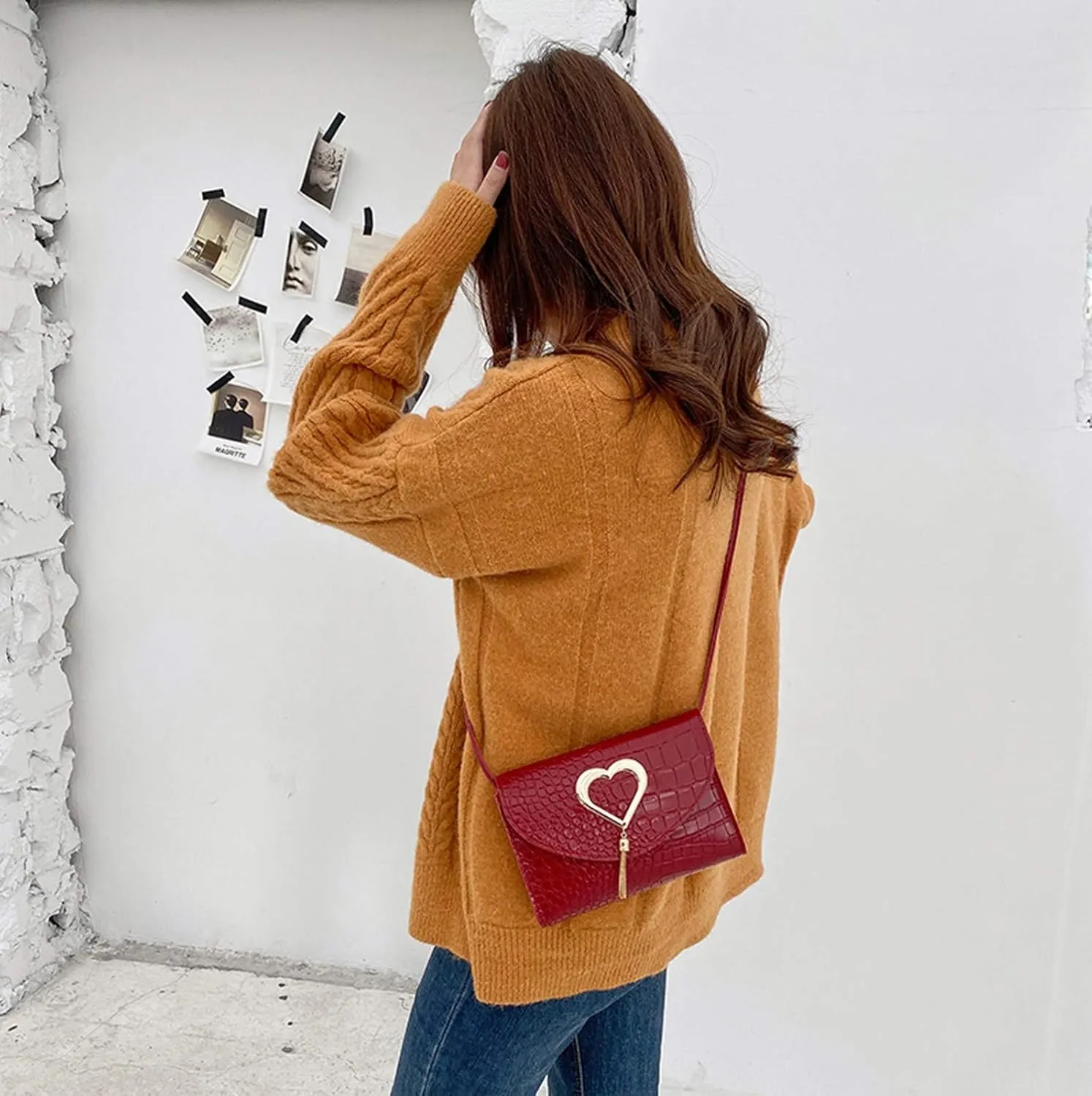 Beach Purses for Women Vacation Beach Tote Shoulder Bags for Summer Vacation Carry on Bag for Airplanes Women(Red)
