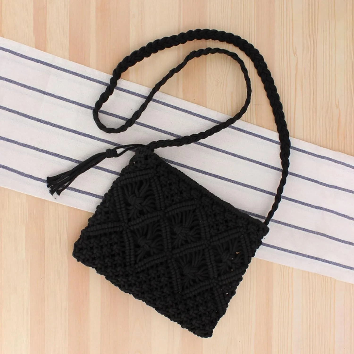 Sling Bags for Women Anti Theft Travel Fabric Nylon Multi Pocket Crossbody Bags Cute Purse for Women Trendy(Black)